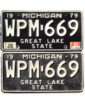 Americká SPZ Michigan 1979 Black WPM-669 pár