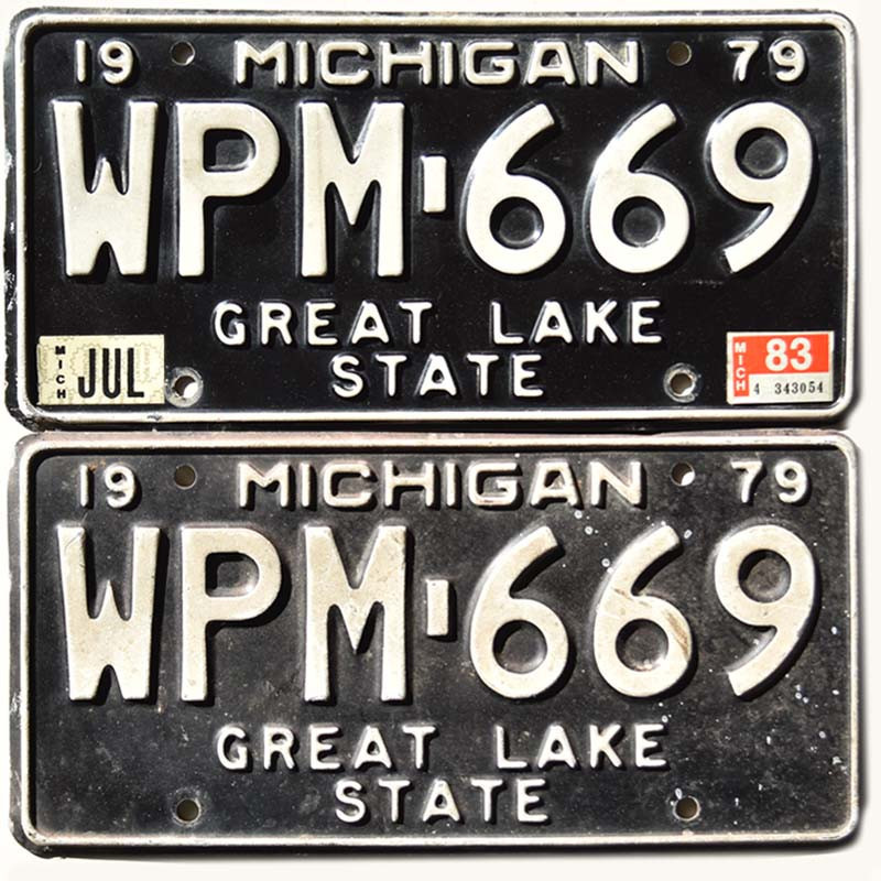 Americká SPZ Michigan 1979 Black WPM-669 pár