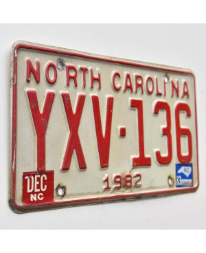 Americká SPZ North Carolina 1982 Red YXV-136