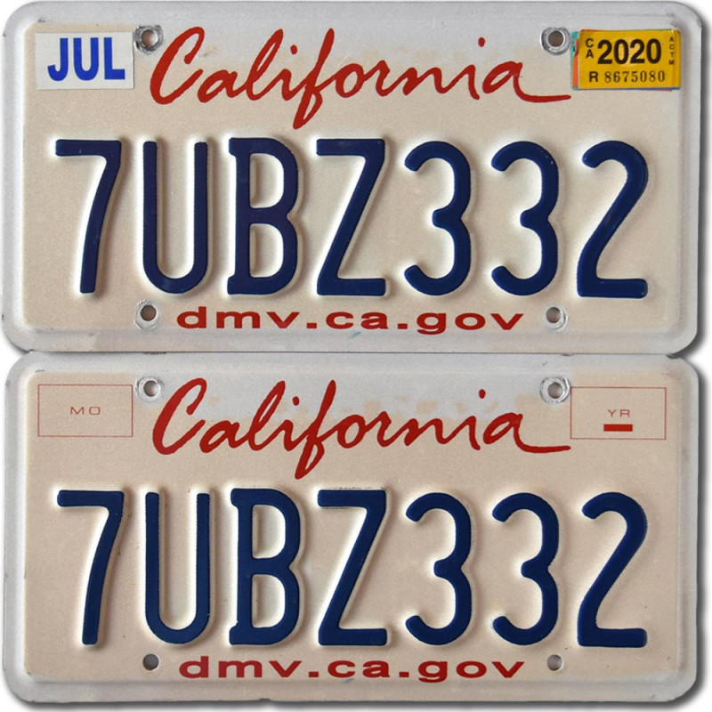 Americká SPZ California 7UBZ332 pár